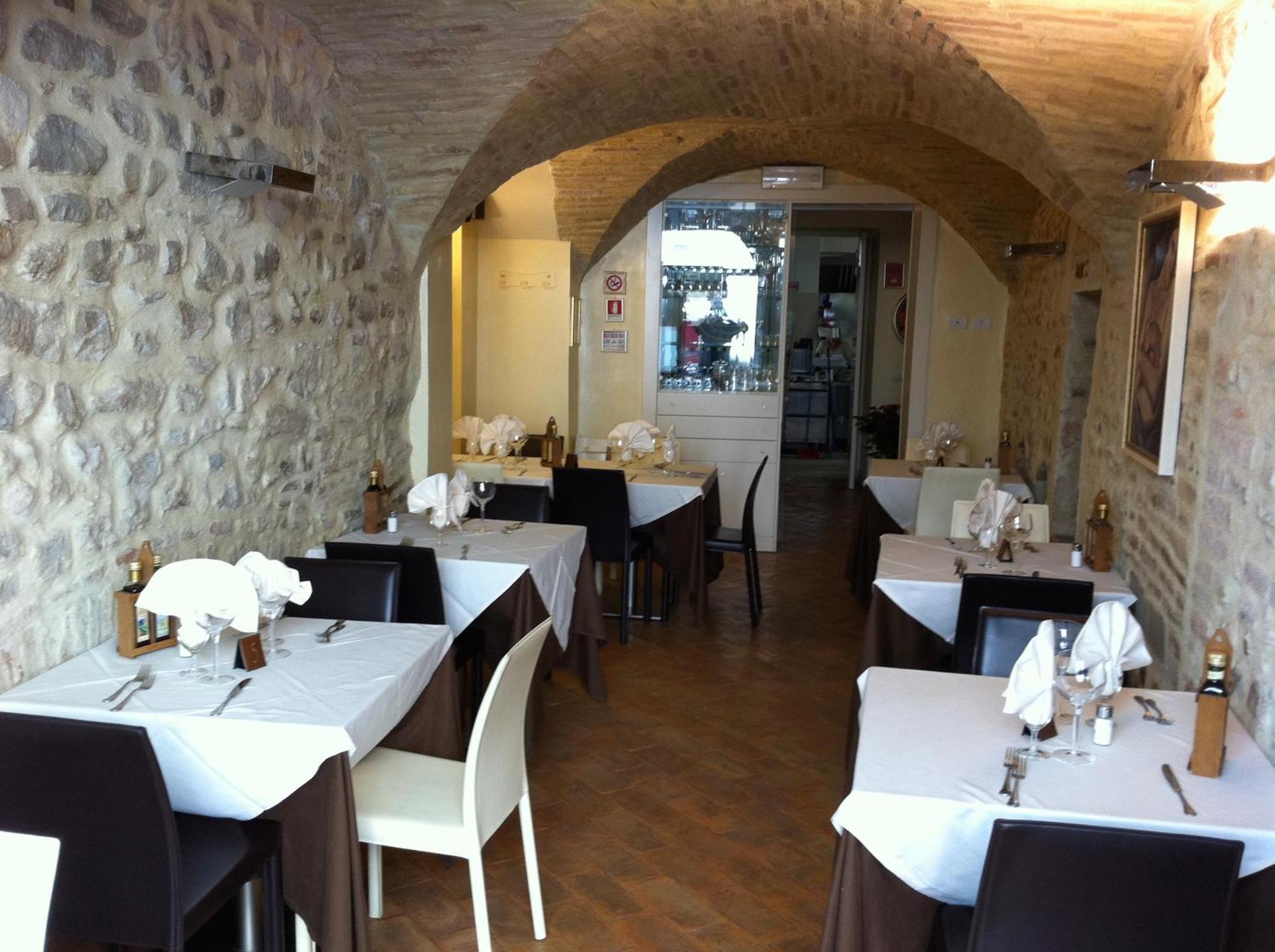 Oro Rosso Hotel Ristorante Montefalco Zewnętrze zdjęcie